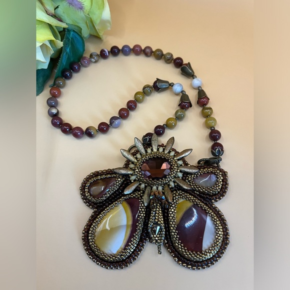 Hand Crafted Jewelry - Jewelry set with mookaite stone and beads